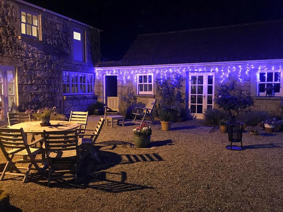 Courtyard Cottage Карлоу Екстер'єр фото